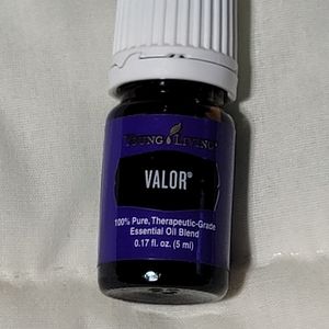 𝅺YOUNG Living Valor Essential Oil 5 ML Sealed